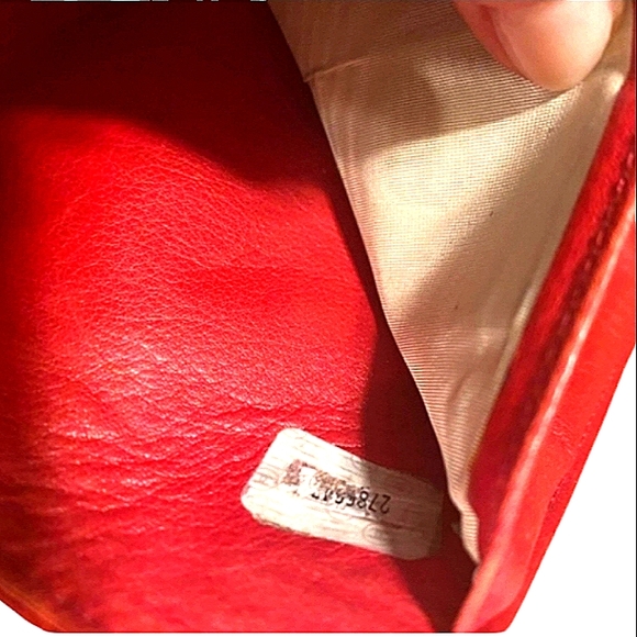 CHANEL AUTHENTIC CAVIAR CALFSKIN LEATHER WALLET GREAT CONDITION - Picture 7 of 10